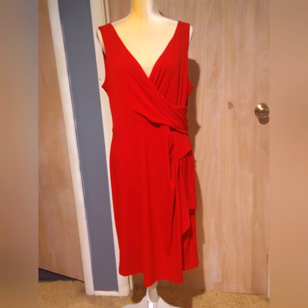 Ronni Nicole Vibrant Red Sleeveless V-Neck Midi Dress with Side Drape